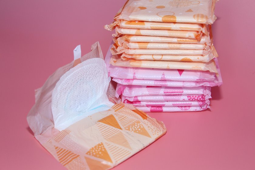 Menstruation: Binden in unterschiedlicher Größe