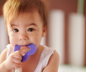 Die orale Phase: Das Baby steckt alles in den Mund