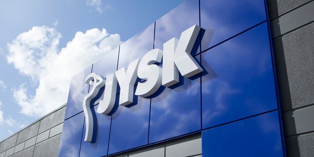 Dieser schicke Loungesessel von Jysk macht aus deiner Terrasse eine Relax-Oase