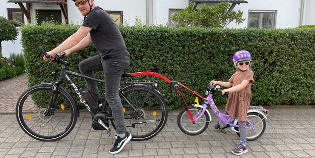 Kinderfahrrad anhängen: Die besten Systeme im Vergleich