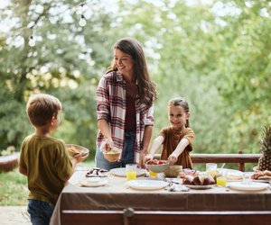 Für deinen Esstisch: Dieses einzigartige Steingut-Geschirr von Lidl ist ein echter Hingucker