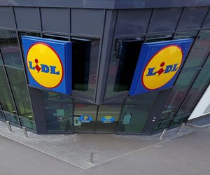 Schick und praktisch: Die Isolierkanne von Lidl verleiht deinem Kaffeetisch Eleganz