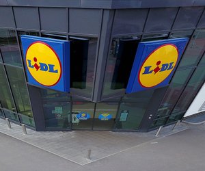 Mit der schicken Isolierkanne von Lidl sieht der Kaffeetisch noch schöner aus