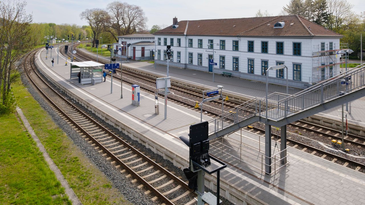 Der Bahnhof Vienenburg liegt in Niedersachsen.