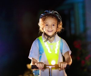 Sicher zur Schule: 6 praktische Gadgets für den Schulweg eurer Grundschüler