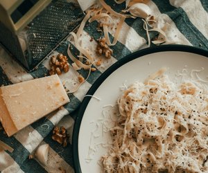 Parmesan in der Schwangerschaft: Ist der Hartkäse erlaubt?