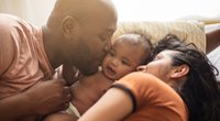 Bonding: Wie wir Eltern von Geburt an ein Liebes-Band zu unserem Baby knüpfen