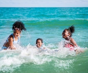 11 Tipps, die deinem Kind das Leben im Wasser retten können