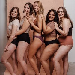 Periodenslips im Härtetest: Welche halten dicht und welche sind rausgeworfenes Geld?