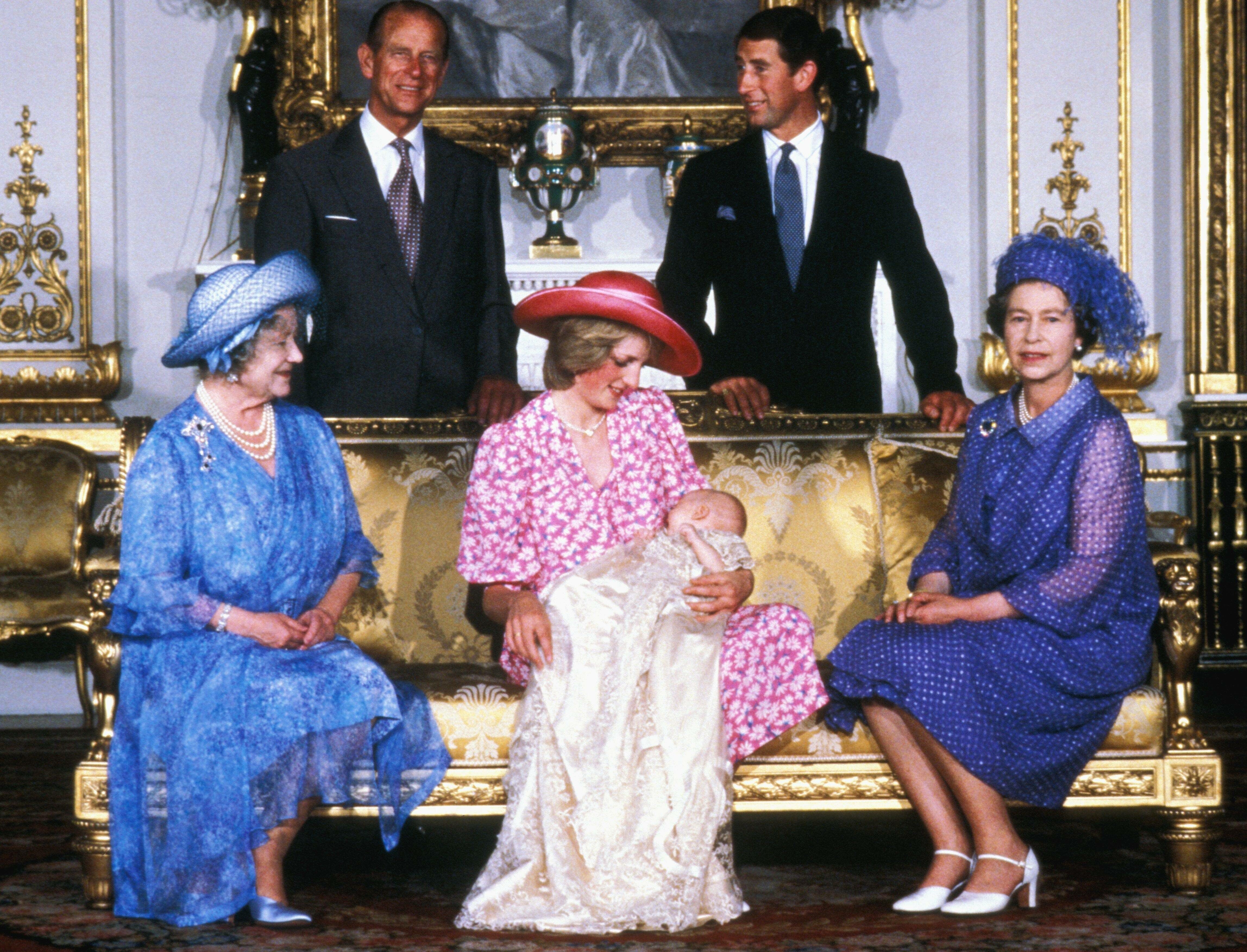 Diana Queen Elizabeth Queen Mum Prinze William Taufe