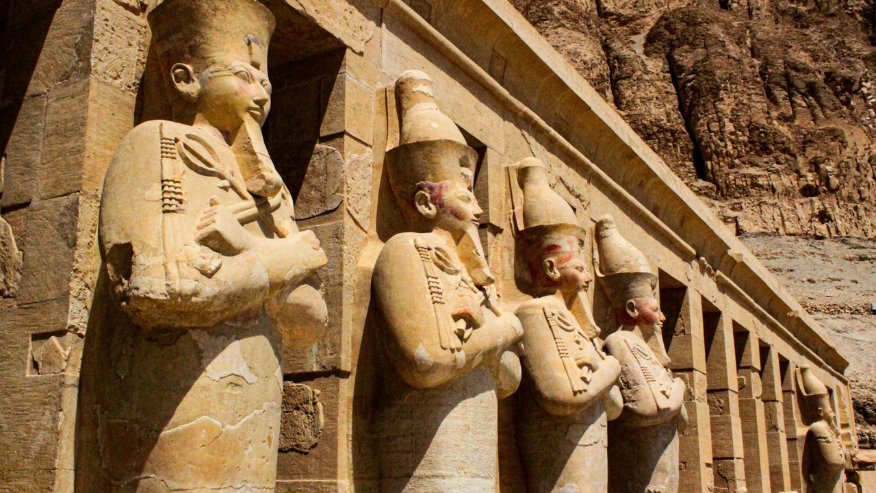 Altägyptische Kunstwerke aus Stein haben Jahrtausende überstanden.