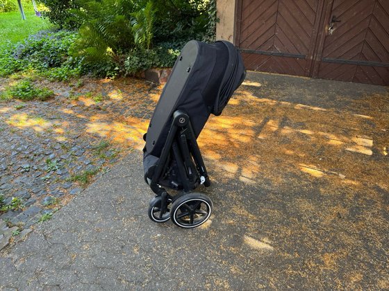 Cybex e-Gazelle s - Zusamengeklappter Wagen ohne Schale
