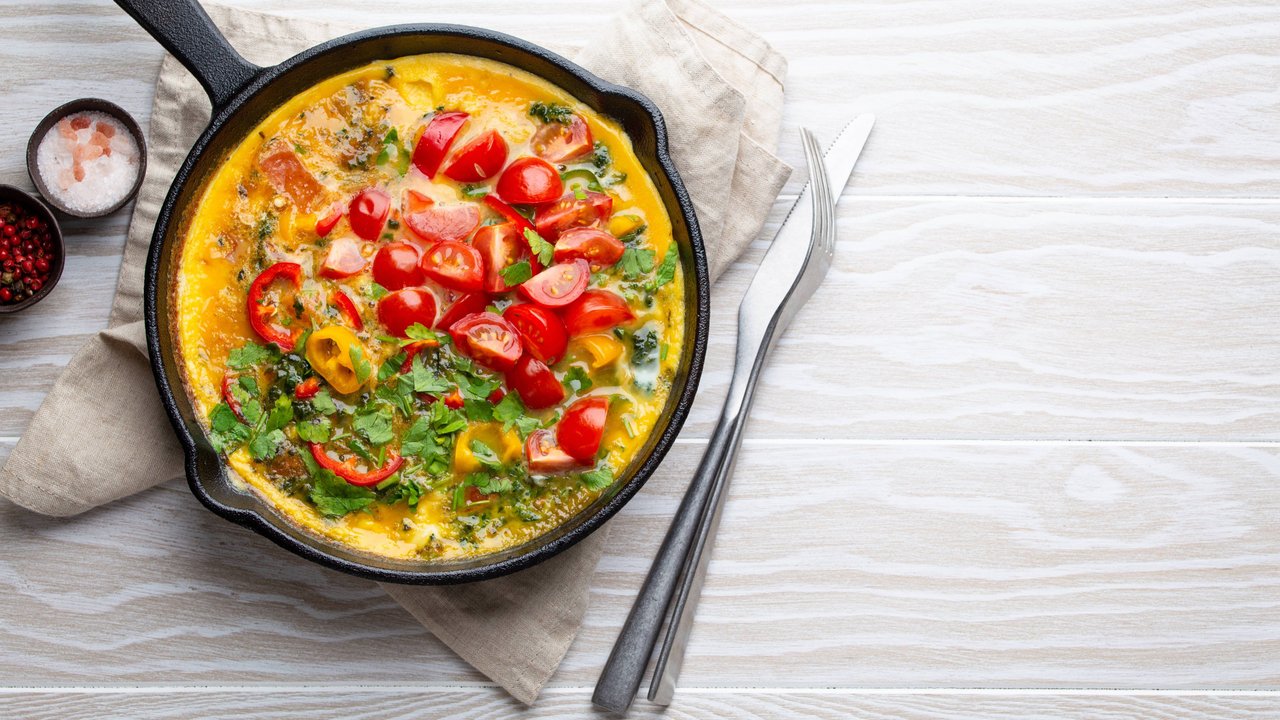 Gusseisen-Pfannen eignen sich perfekt auch für die Frühstückszubereitung.