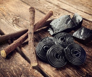 Lakritz & Stillen: Wie viel darf ich von der schwarzen Leckerei?