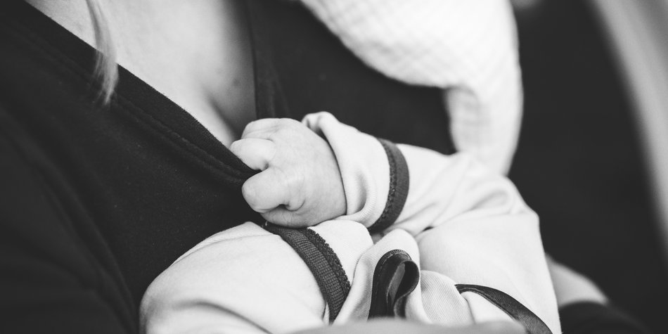 Corona: Mutter sieht nach 12 Tagen zum ersten Mal ihr Baby