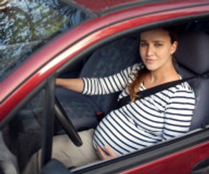 Autofahren in der Schwangerschaft: Nur mit Gurt unterm Bauch!