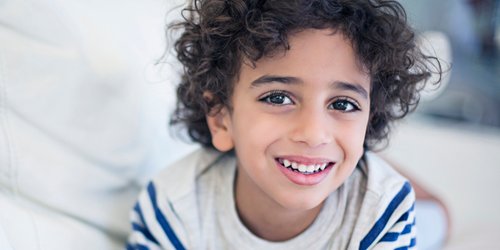 20 ganz besondere arabische Jungennamen, die einen wunderschönen Klang haben