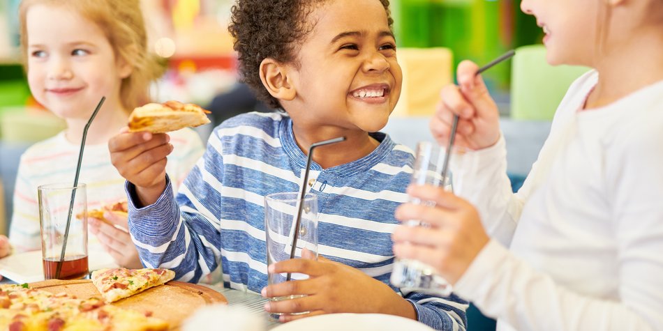 Essen Zum Kindergeburtstag Das Schmeckt Den Gasten Familie De