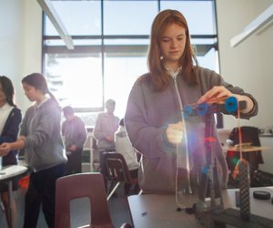 Teste&#x20;dich&#x3A;&#x20;Dieses&#x20;Physik&#x2011;Abi&#x2011;Quiz&#x20;ist&#x20;h&#x00E4;rter&#x20;als&#x20;du&#x20;denkst