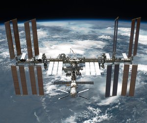 Unser größter Satellit: Wie hoch fliegt die ISS?